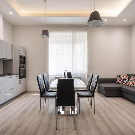 Cascade Corvin Apartment Budapest Luaran gambar